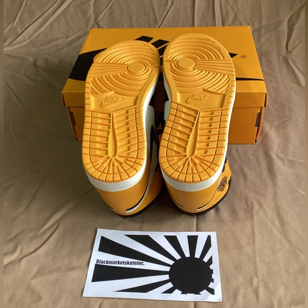 Nike Air Jordan 1 Retro High OG Yellow Toe Taxi 555088-711 Men's Size 10.5